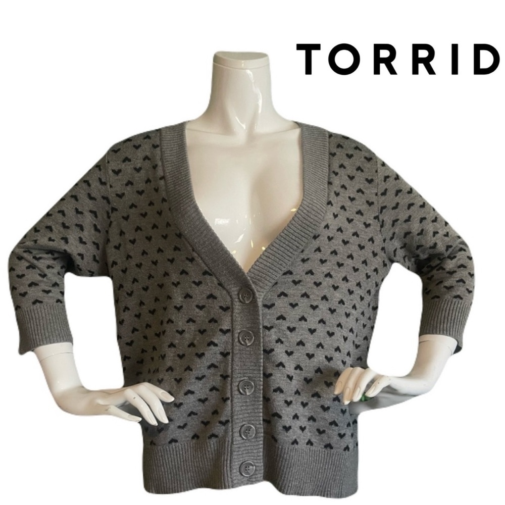 Torrid Size 0 Grey Heart 3 Quarter Sleeve Cardigan Button Up
